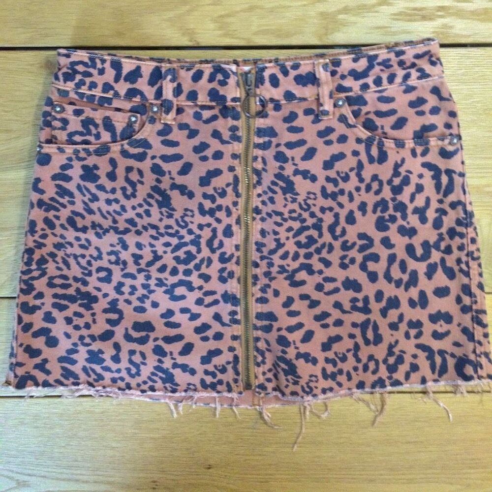 We the free leopard print zipper raw hem skirt 26